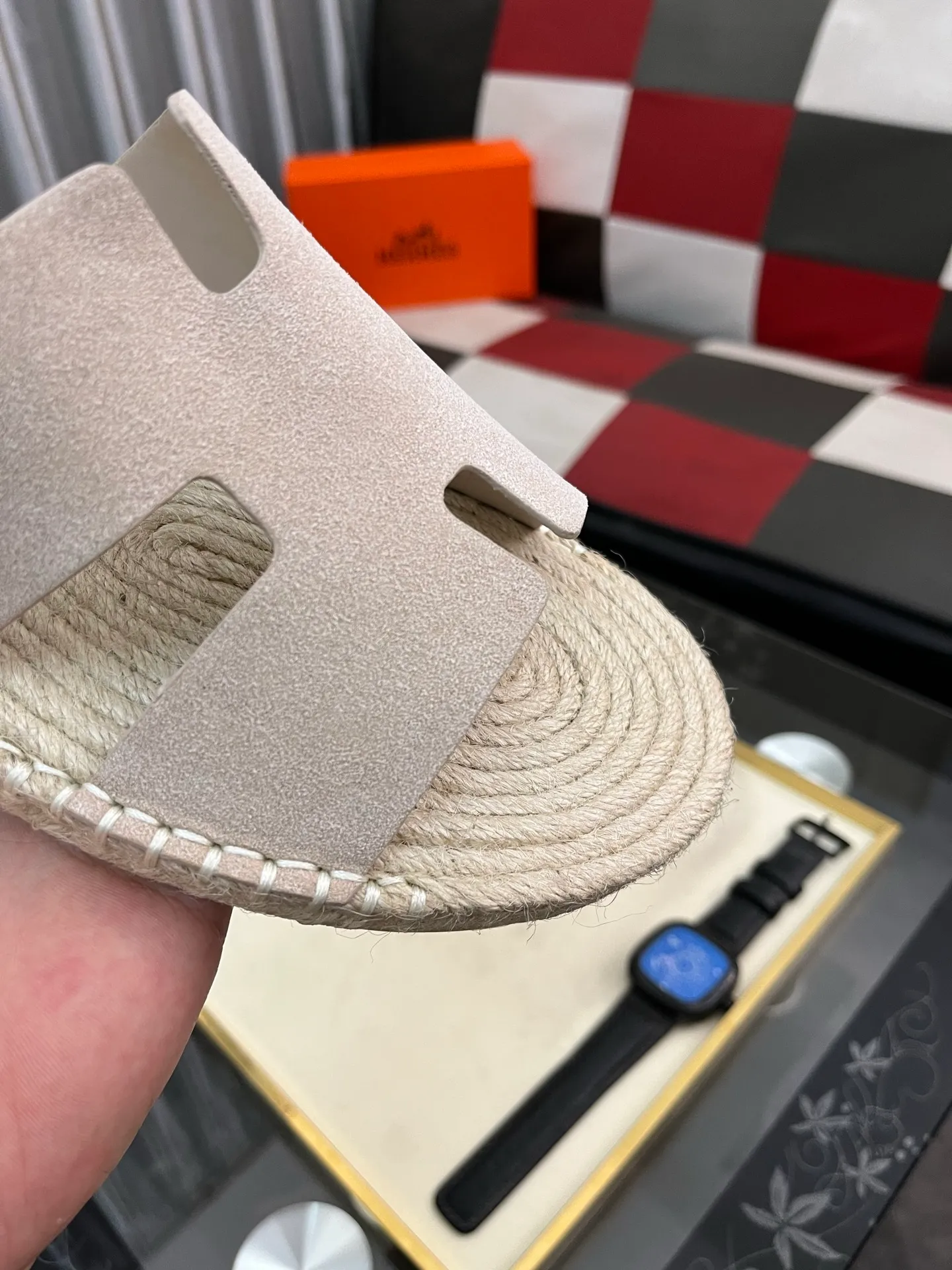 Men's shoes 💰320⌚️⌚️《HERMES》Hermès 💁♂️Men's casual slippers, quality comparison at counters🧚🏿♂️ The first layer of the upper is imported high mercerized matte, purely hand-drawn, raw rubber breathable and non-slip outsole, the lining is breathable and comfortable lambskin, the density is 100% comfortable, the original rubber outsole is wear-resistant and has a code number of 38-44. Can be customized 45-46-47